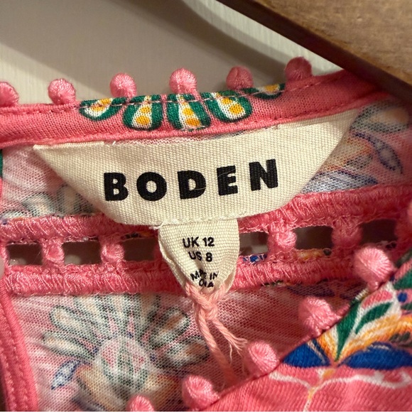 NWT Women’s Boden Pink Floral Top with Pom Pom Trim, Size 8 - Picture 4 of 9